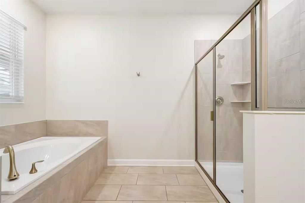 For Sale: $809,000 (8 beds, 5 baths, 4289 Square Feet)