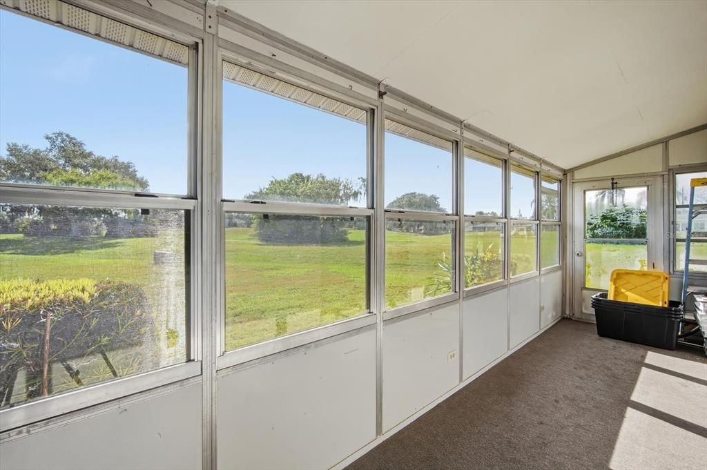 For Rent: $1,700 (2 beds, 2 baths, 960 Square Feet)