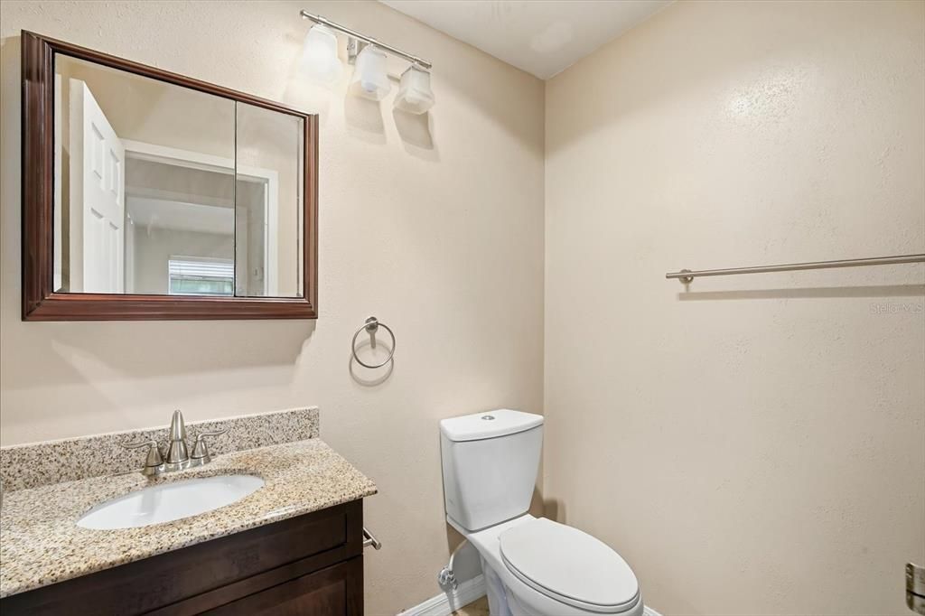 For Rent: $1,700 (2 beds, 2 baths, 960 Square Feet)