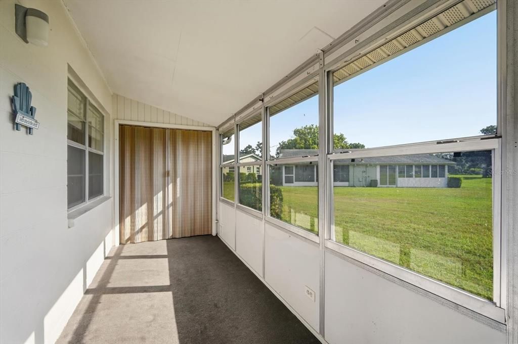 For Rent: $1,700 (2 beds, 2 baths, 960 Square Feet)