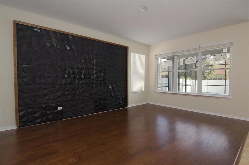 For Rent: $3,250 (3 beds, 2 baths, 2249 Square Feet)
