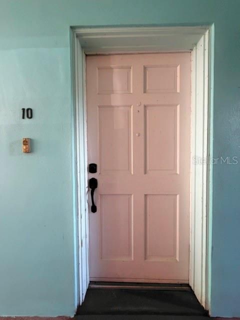 For Rent: $1,350 (1 beds, 1 baths, 1000 Square Feet)