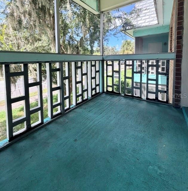 For Rent: $1,350 (1 beds, 1 baths, 1000 Square Feet)