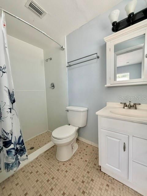 For Rent: $1,350 (1 beds, 1 baths, 1000 Square Feet)