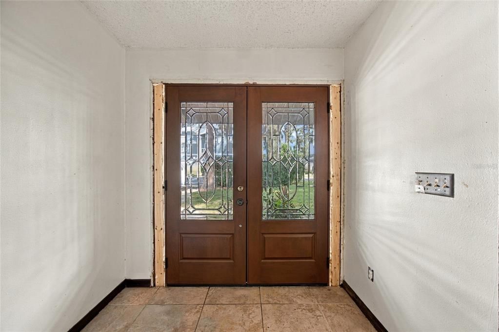 En Venta: $415,000 (3 camas, 2 baños, 1632 Pies cuadrados)