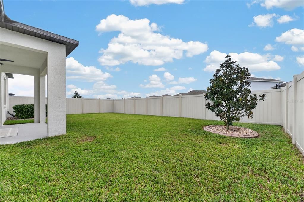 For Sale: $375,000 (3 beds, 2 baths, 2207 Square Feet)