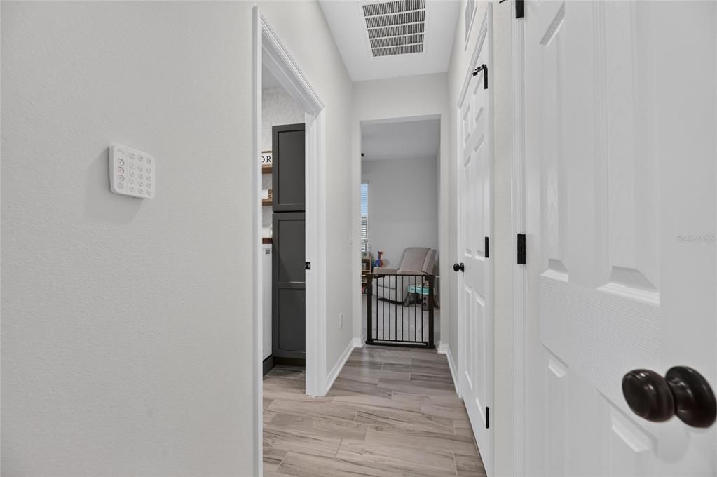 For Sale: $375,000 (3 beds, 2 baths, 2207 Square Feet)