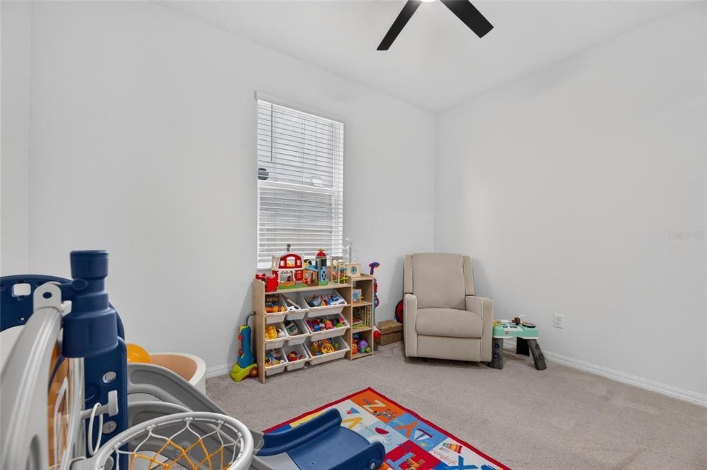 For Sale: $375,000 (3 beds, 2 baths, 2207 Square Feet)