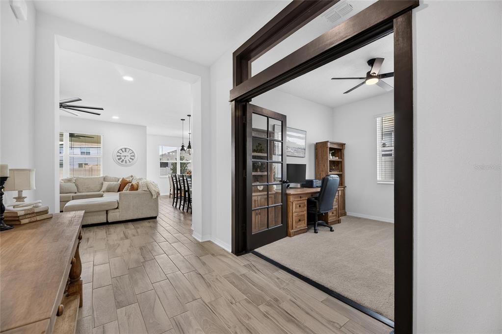 For Sale: $375,000 (3 beds, 2 baths, 2207 Square Feet)