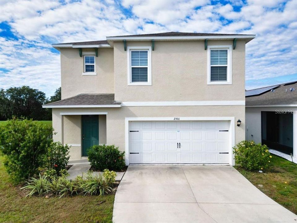 For Rent: $2,550 (5 beds, 3 baths, 2522 Square Feet)