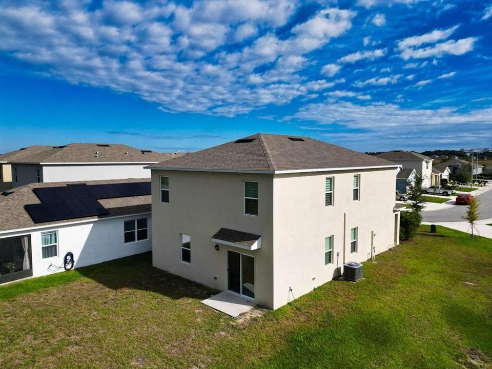 For Rent: $2,550 (5 beds, 3 baths, 2522 Square Feet)