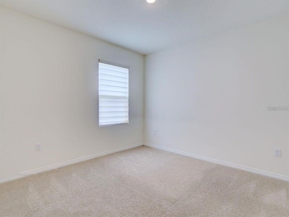 For Rent: $2,550 (5 beds, 3 baths, 2522 Square Feet)