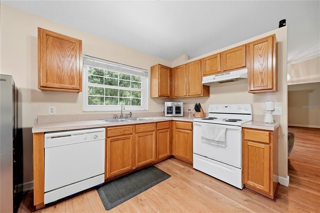 En Venta: $449,000 (3 camas, 2 baños, 1885 Pies cuadrados)