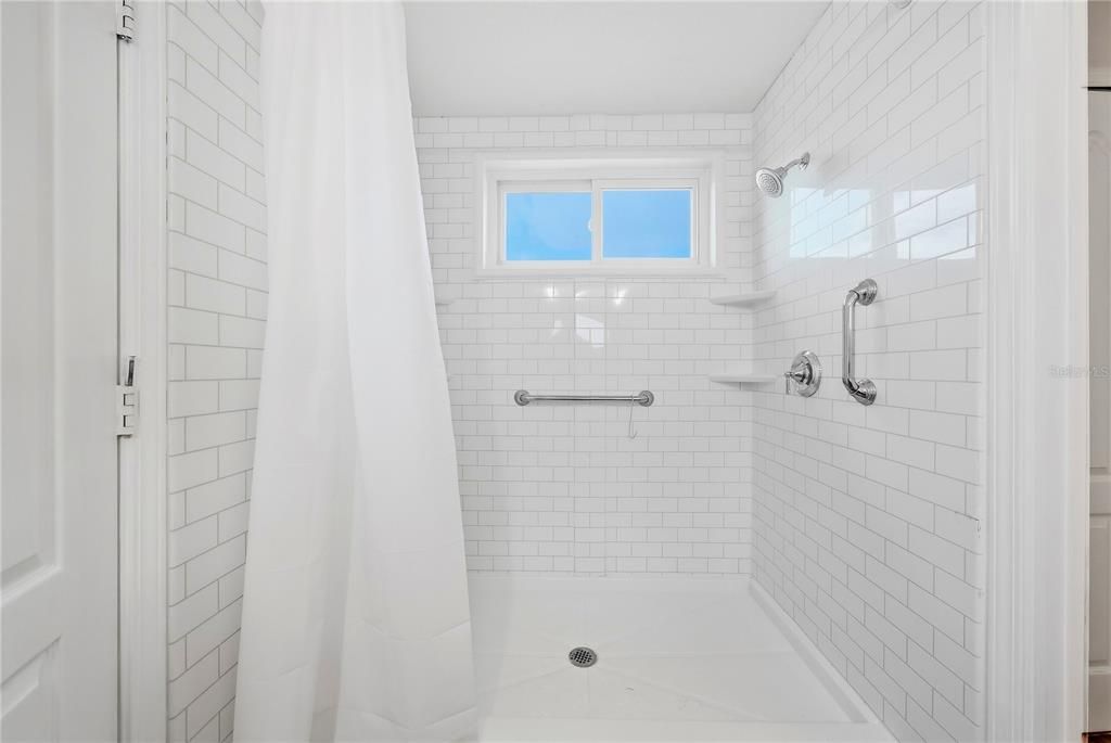 En Venta: $449,000 (3 camas, 2 baños, 1885 Pies cuadrados)