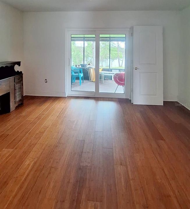 En Venta: $499,000 (4 camas, 2 baños, 1760 Pies cuadrados)