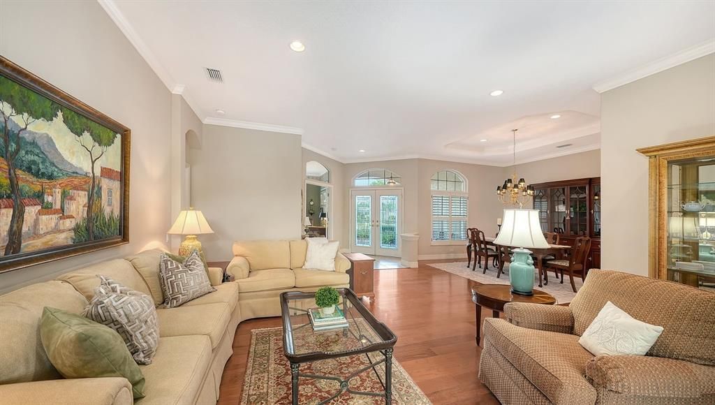 For Sale: $1,275,000 (3 beds, 3 baths, 3077 Square Feet)
