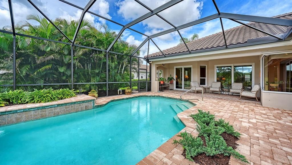 For Sale: $1,275,000 (3 beds, 3 baths, 3077 Square Feet)