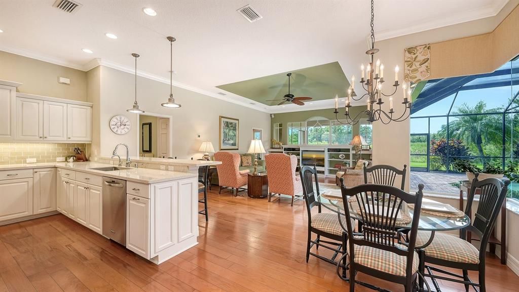 For Sale: $1,275,000 (3 beds, 3 baths, 3077 Square Feet)
