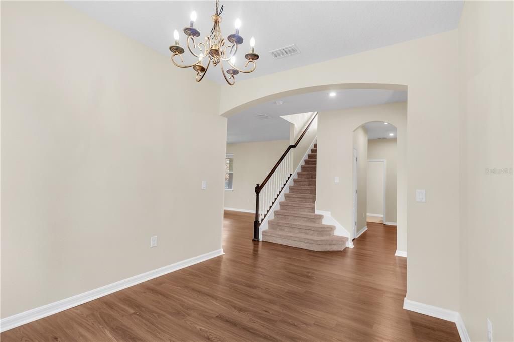 For Sale: $600,000 (5 beds, 3 baths, 3092 Square Feet)