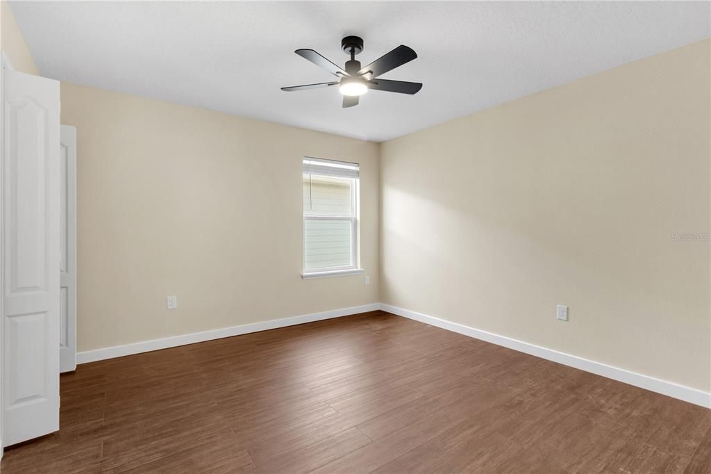 For Sale: $600,000 (5 beds, 3 baths, 3092 Square Feet)