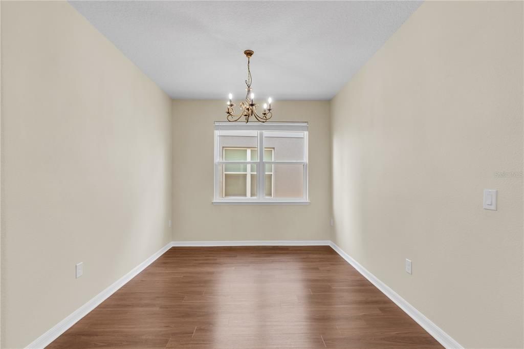 For Sale: $600,000 (5 beds, 3 baths, 3092 Square Feet)