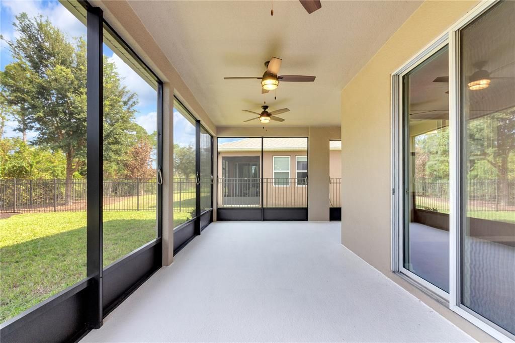 For Sale: $600,000 (5 beds, 3 baths, 3092 Square Feet)