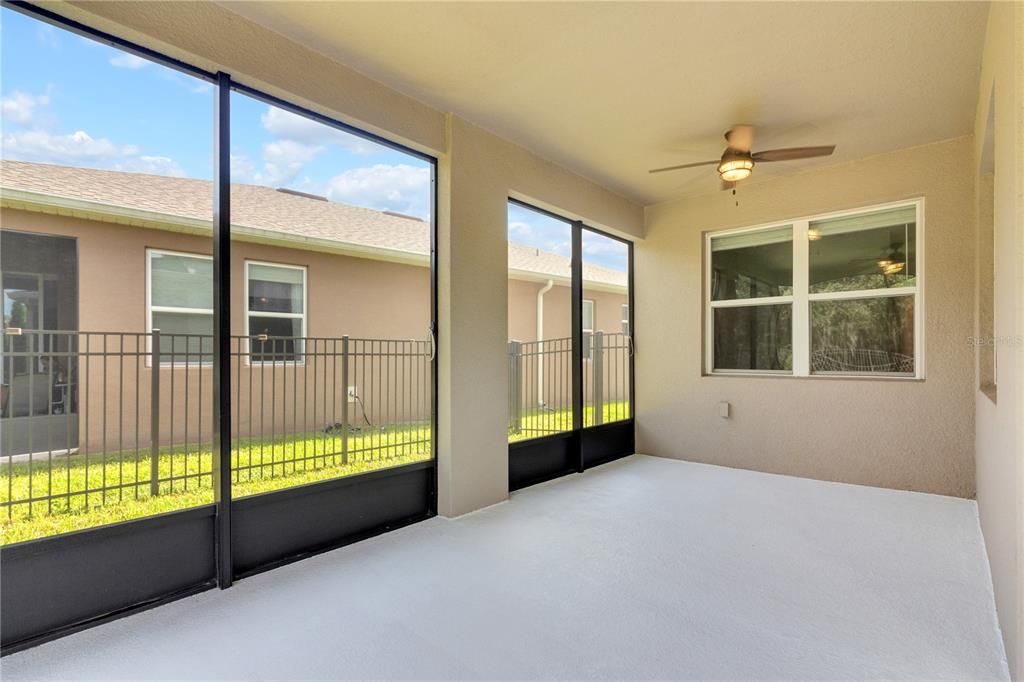 For Sale: $600,000 (5 beds, 3 baths, 3092 Square Feet)