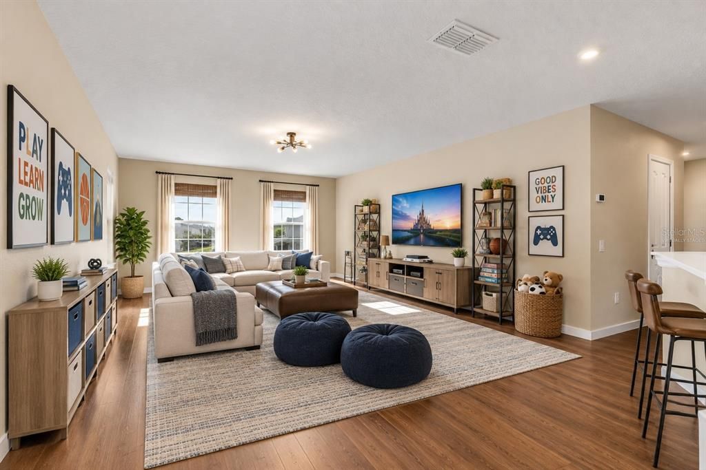 For Sale: $600,000 (5 beds, 3 baths, 3092 Square Feet)