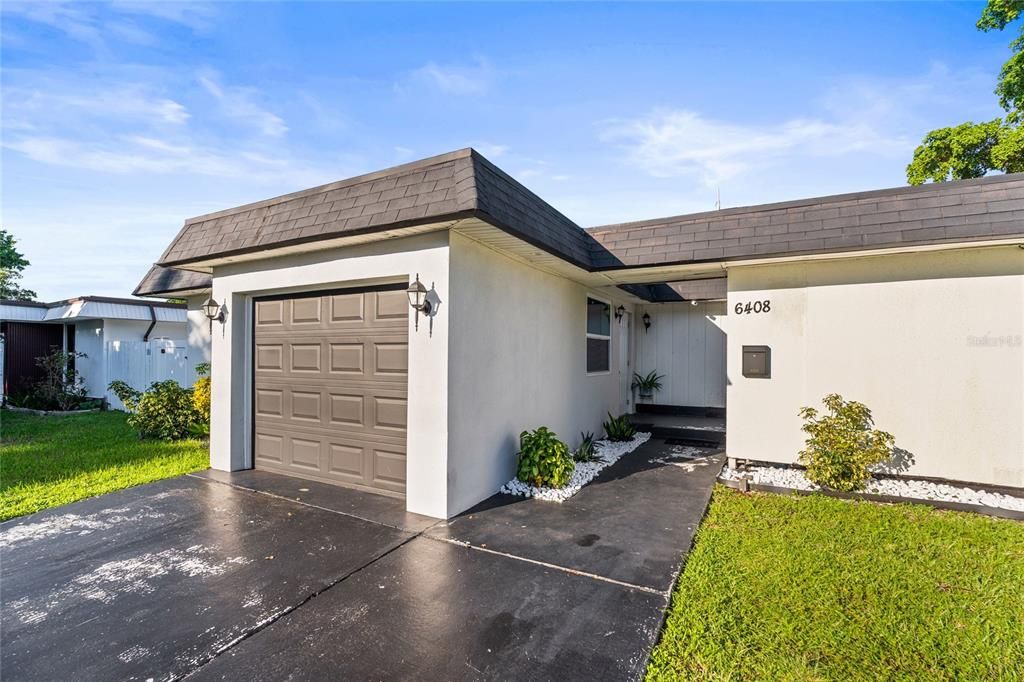 For Sale: $469,000 (3 beds, 2 baths, 1251 Square Feet)