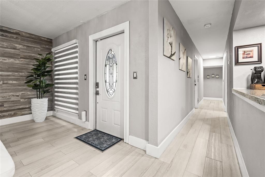 For Sale: $469,000 (3 beds, 2 baths, 1251 Square Feet)