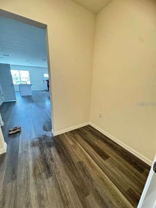 For Rent: $2,850 (3 beds, 2 baths, 1567 Square Feet)