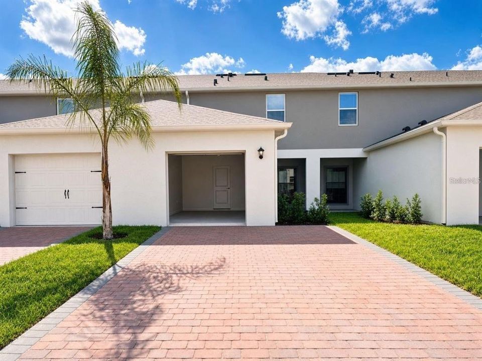 For Rent: $2,850 (3 beds, 2 baths, 1567 Square Feet)
