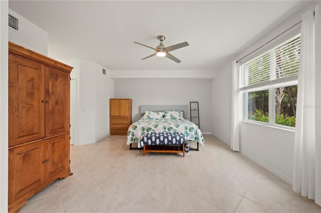 For Sale: $449,000 (3 beds, 2 baths, 1741 Square Feet)