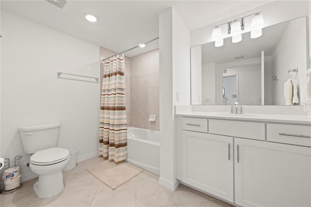 For Sale: $449,000 (3 beds, 2 baths, 1741 Square Feet)