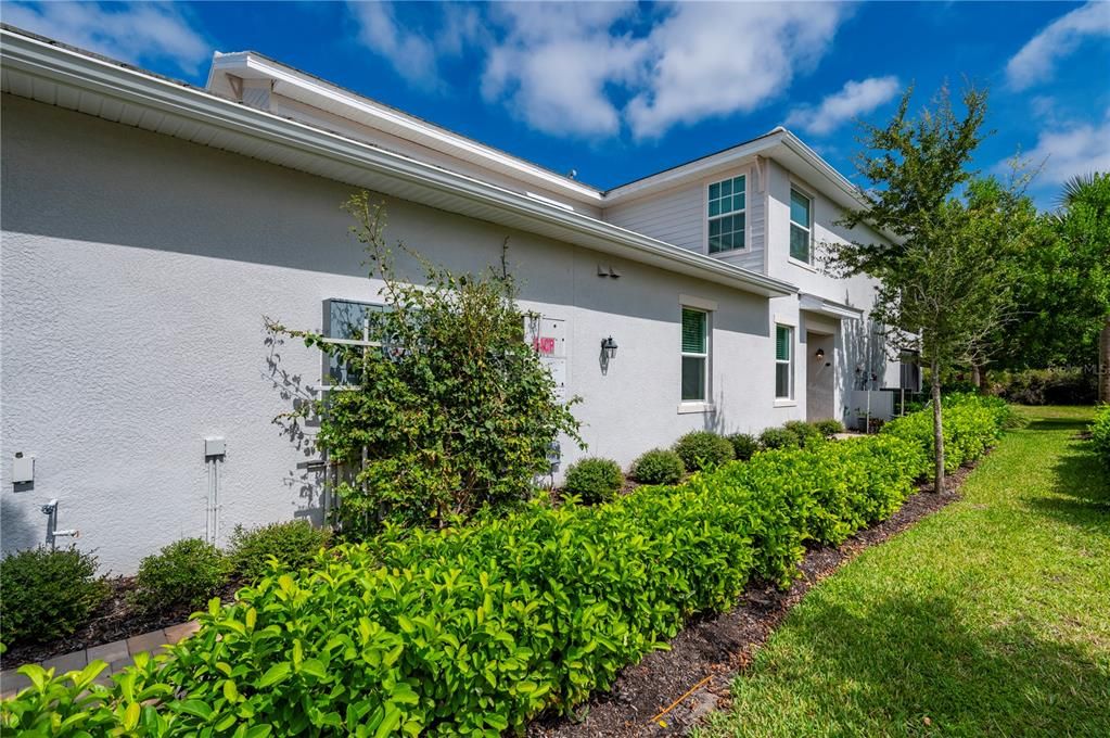 For Sale: $449,000 (3 beds, 2 baths, 1741 Square Feet)