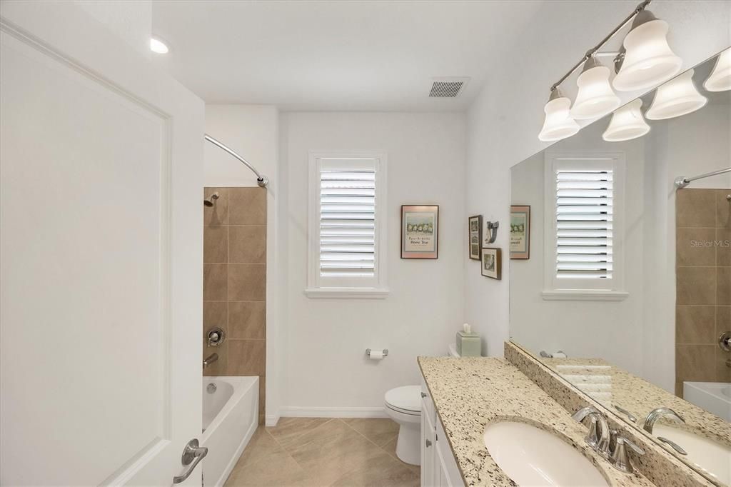 En Venta: $599,000 (2 camas, 2 baños, 1907 Pies cuadrados)