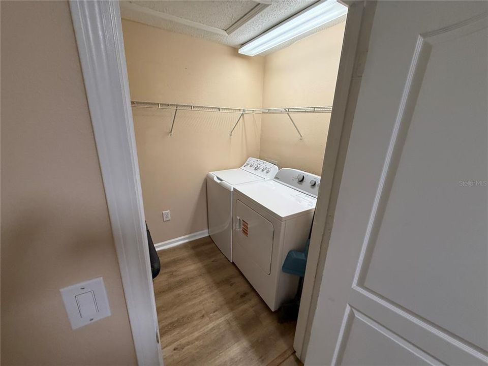 For Rent: $2,495 (3 beds, 2 baths, 1396 Square Feet)
