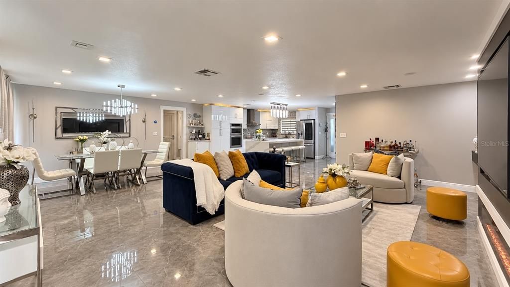 For Sale: $399,900 (3 beds, 2 baths, 1873 Square Feet)