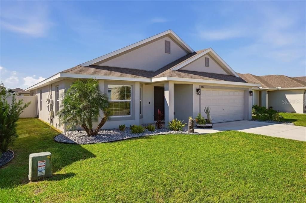 For Sale: $345,000 (3 beds, 2 baths, 1783 Square Feet)