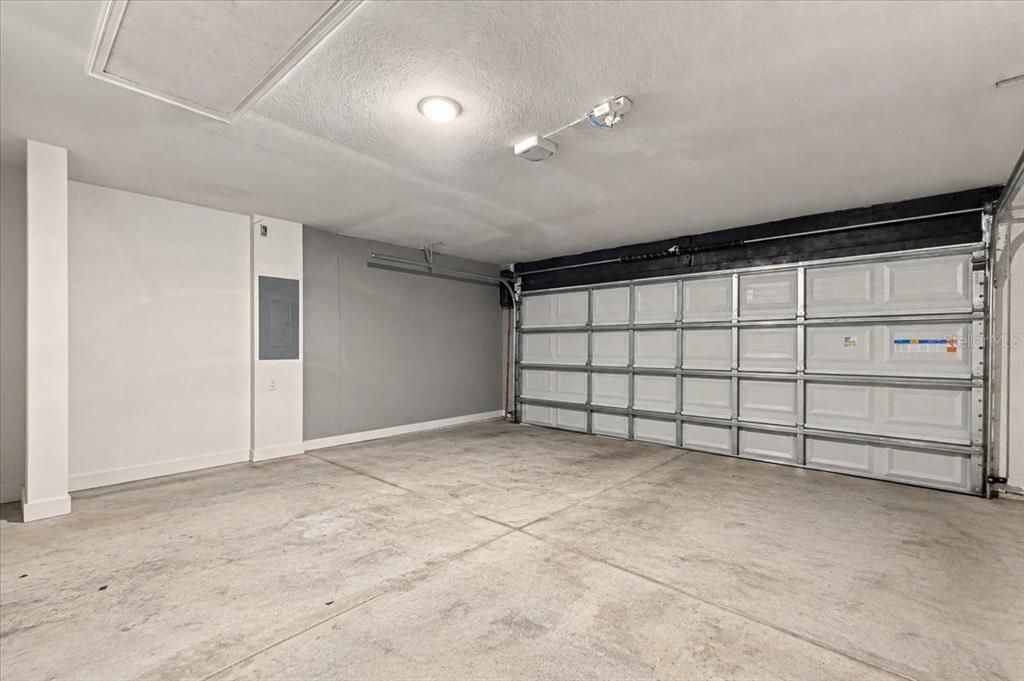 For Sale: $345,000 (3 beds, 2 baths, 1783 Square Feet)
