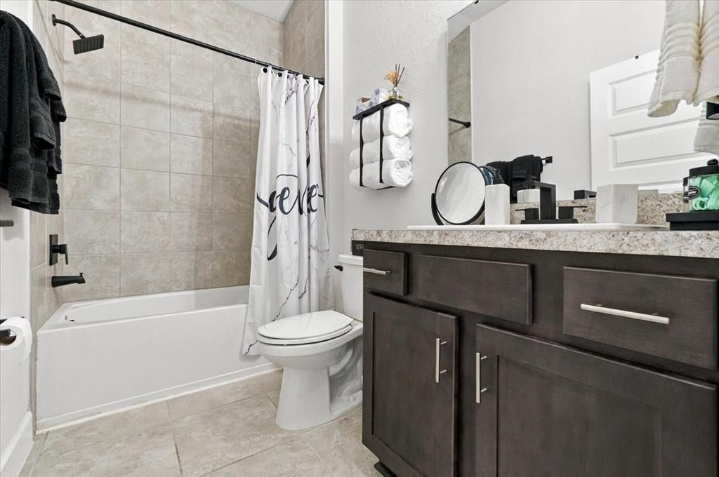 For Sale: $345,000 (3 beds, 2 baths, 1783 Square Feet)