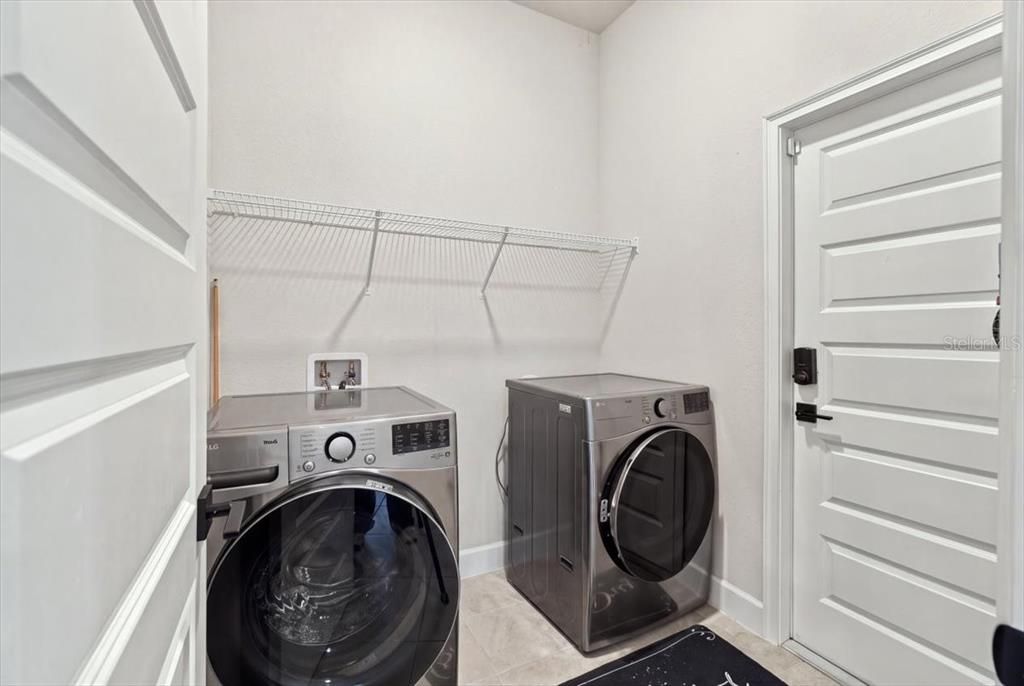 For Sale: $345,000 (3 beds, 2 baths, 1783 Square Feet)