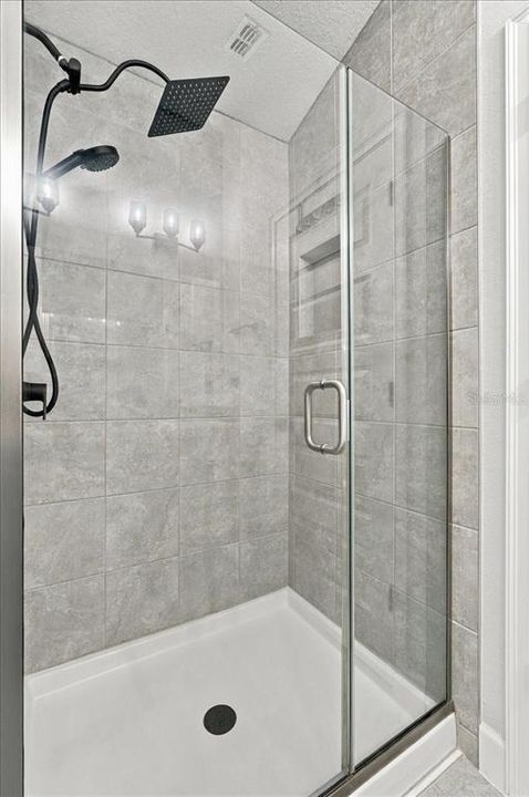For Sale: $345,000 (3 beds, 2 baths, 1783 Square Feet)