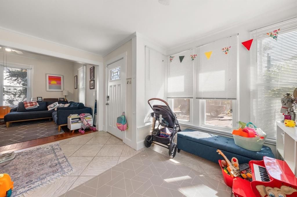 For Sale: $799,000 (3 beds, 2 baths, 2167 Square Feet)