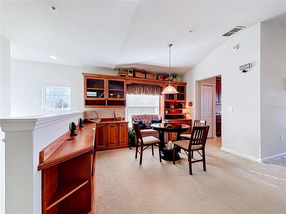 For Sale: $239,999 (2 beds, 2 baths, 1826 Square Feet)