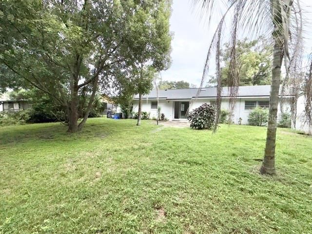 For Rent: $2,095 (3 beds, 2 baths, 1222 Square Feet)