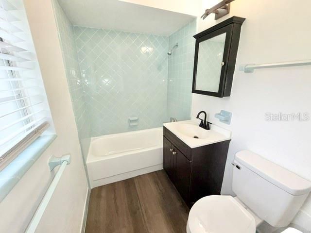 For Rent: $2,095 (3 beds, 2 baths, 1222 Square Feet)