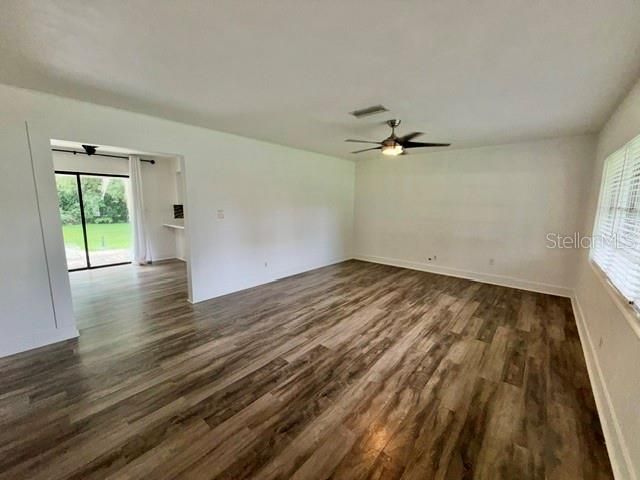 For Rent: $2,095 (3 beds, 2 baths, 1222 Square Feet)