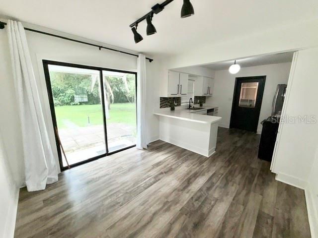 For Rent: $2,095 (3 beds, 2 baths, 1222 Square Feet)