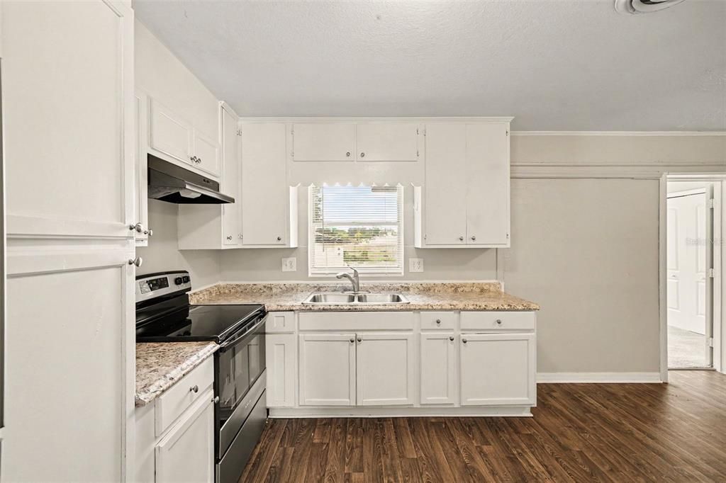 For Sale: $264,900 (4 beds, 2 baths, 1449 Square Feet)